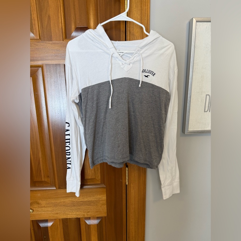 Hollister Light-Weight Hoodie